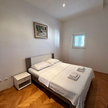 Apartments Villa Ohana Kaštela Kültér fotó