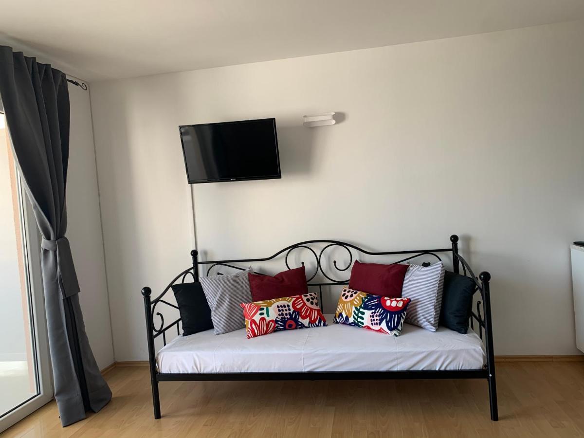 Apartments Villa Ohana Kaštela Kültér fotó