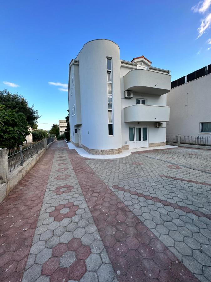 Apartments Villa Ohana Kaštela Kültér fotó