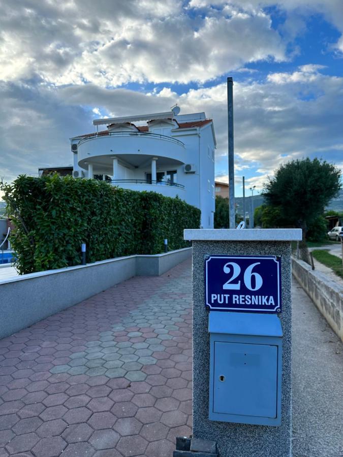 Apartments Villa Ohana Kaštela Kültér fotó
