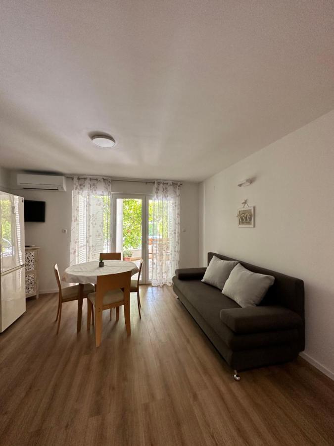 Apartments Villa Ohana Kaštela Kültér fotó