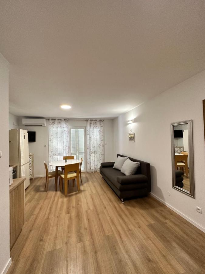 Apartments Villa Ohana Kaštela Kültér fotó